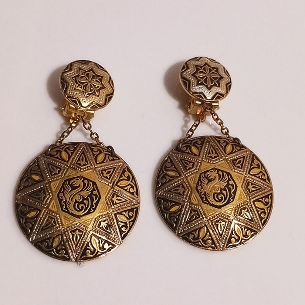 Gorgeous ⚜️ Damascene Ornate VTG 1950s Clip On 👑 Earrings ⚜️ Made in Spain 🇪🇸